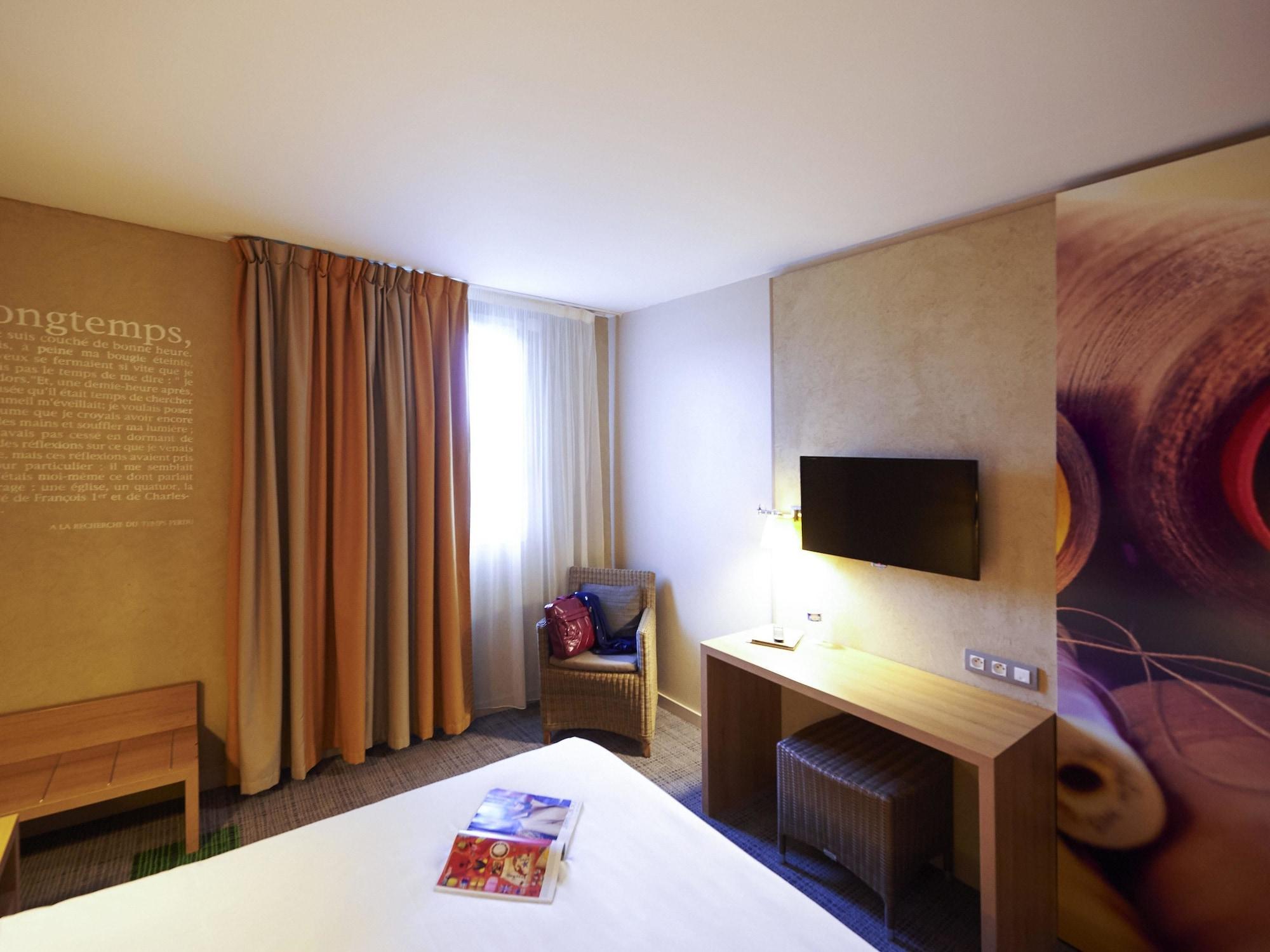 Ibis Styles Cholet Hotel Bagian luar foto