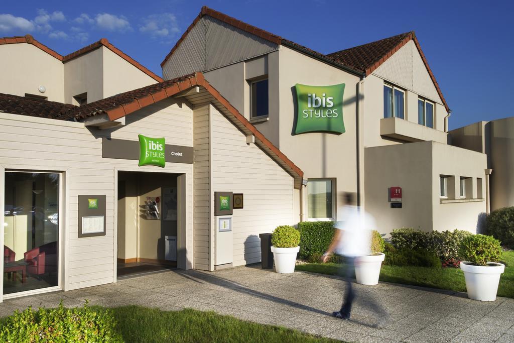 Ibis Styles Cholet Hotel Bagian luar foto