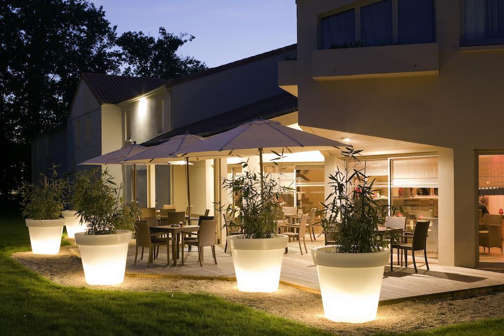 Ibis Styles Cholet Hotel Bagian luar foto