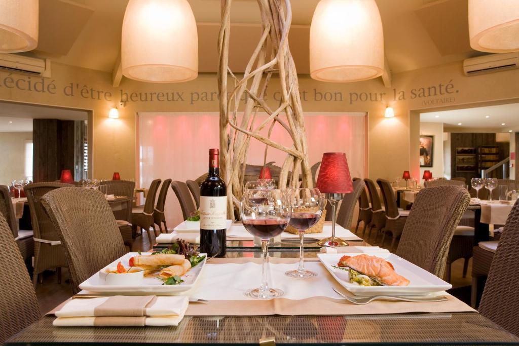 Ibis Styles Cholet Hotel Bagian luar foto